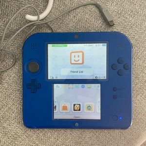 Nintendo 2DS. Fine condition